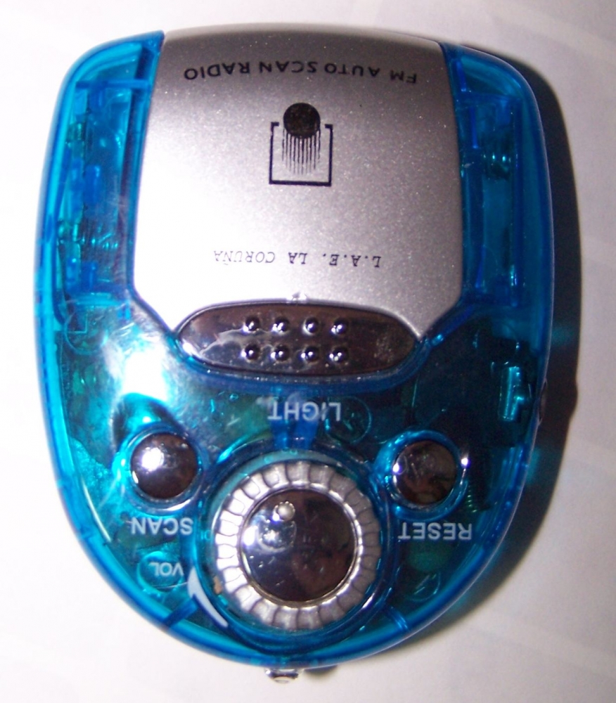 z vendido MINI RADIO FM AUTO SCAN CON LUZ PROPAGANDA LAE AZUL 